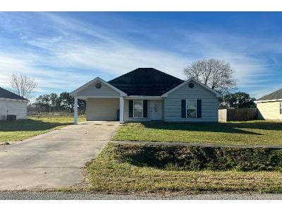 Country Living Dr for Sale