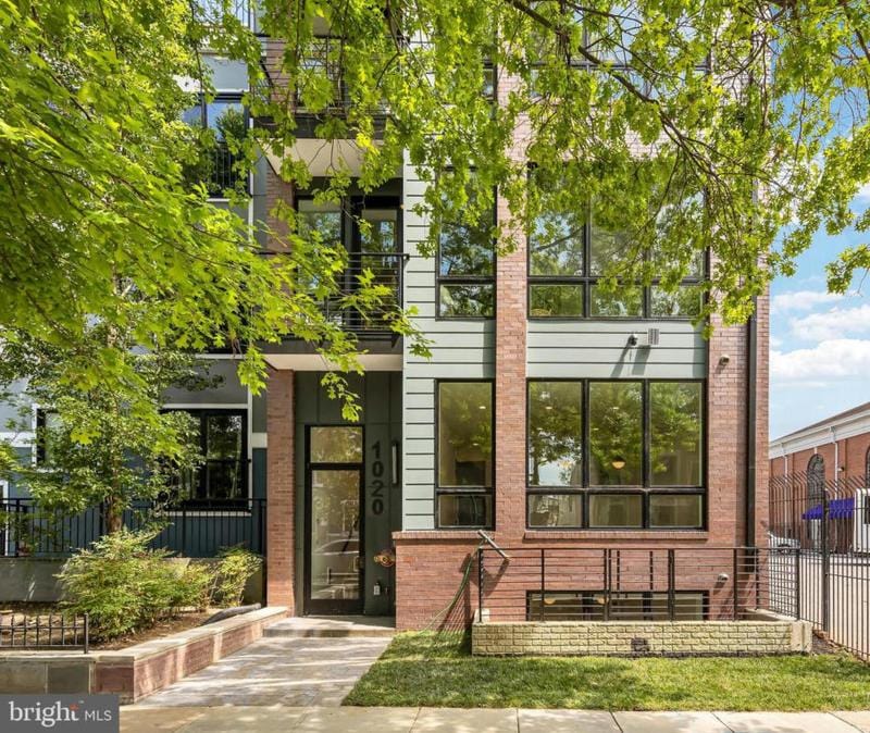 1020 FLORIDA AVE NE UNIT 4, WASHINGTON, DC 20002 Condominium For Sale  MLS# DCDC2116558