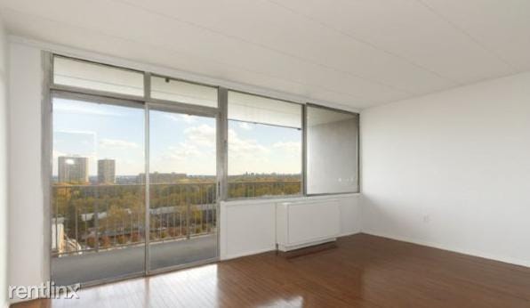 565  1355 15th St for Sale