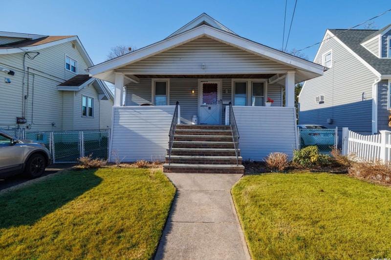 14 Westside Ave, Freeport, NY 11520 - MLS 3523638 for Sale