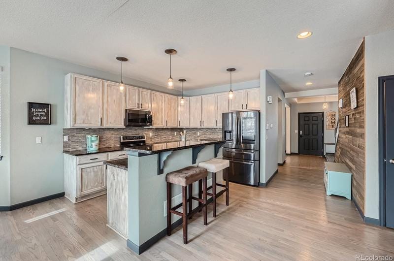 25491 E Ottawa Dr, Aurora, CO 80016 - MLS 7890636 for Sale