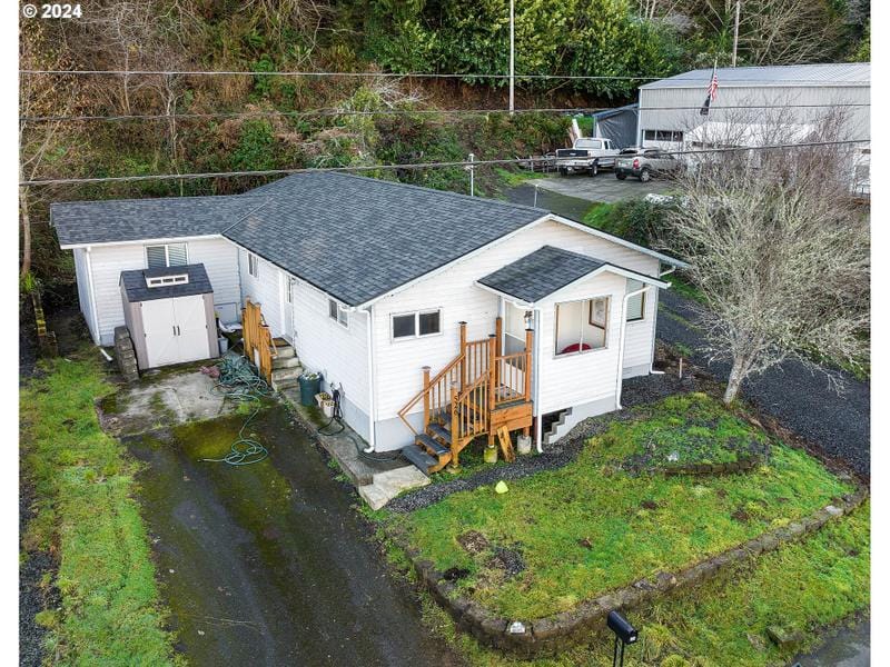 526 ELM AVE, Reedsport OR 97467 for Sale