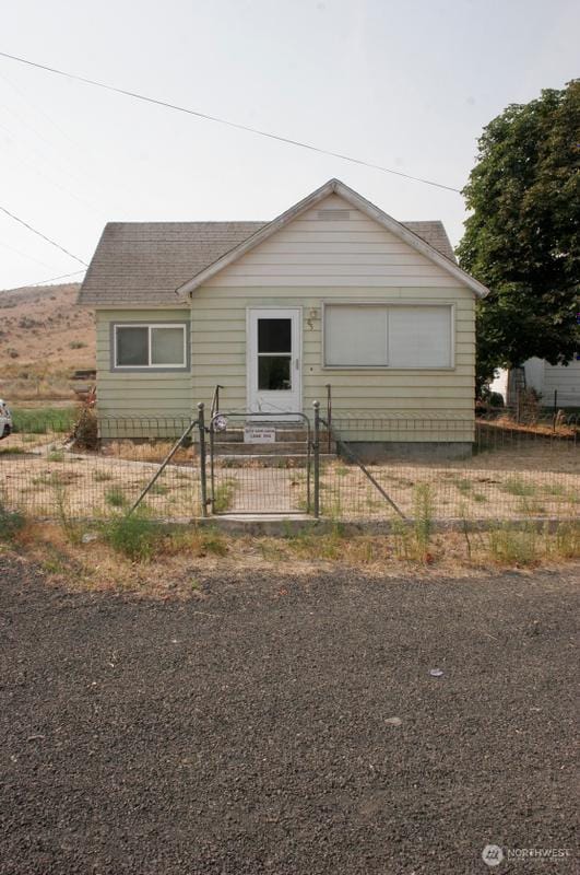 5 W 6th Ave, Odessa, WA 99159 - MLS 2188421 for Sale