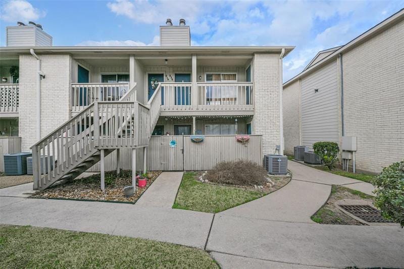 3919 Fairmont Pkwy #220, Pasadena, TX 77504 for Sale