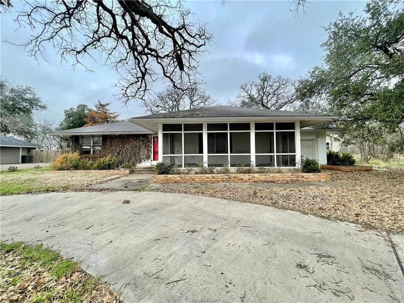 104 College View, Bryan, TX 77801 for Sale