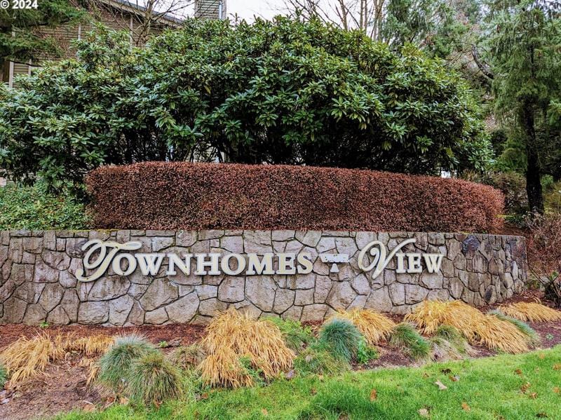 9856 SE Talbert St, Clackamas, OR 97015 - MLS 24386522 for Sale