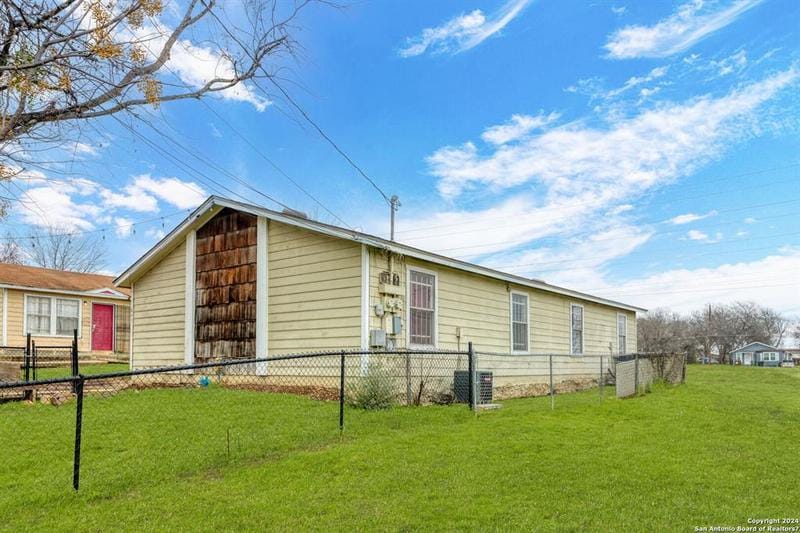 643 J ST, San Antonio, TX 78220-4158 for Sale