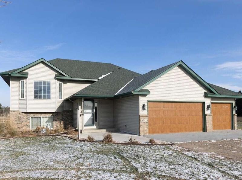 8702 275th Street, Chisago City, MN 55013  620091264 for Sale