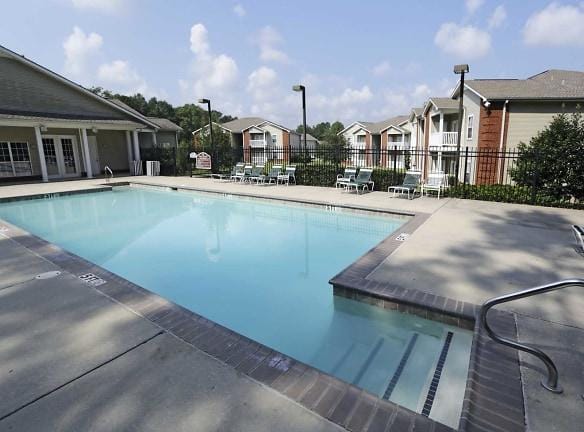 Shadowood Park - 2600 Old Amy Rd - Laurel, MS Apartments for Rent