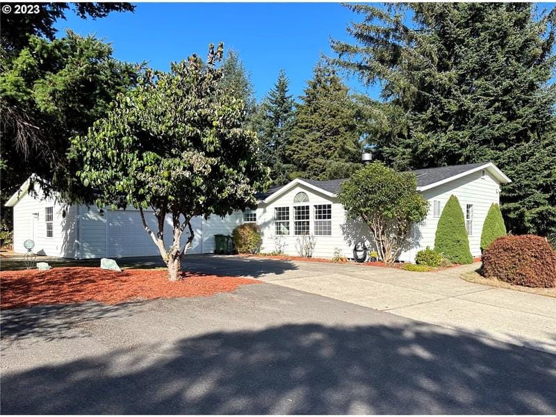 1157 8TH ST, Bandon OR 97411 for Sale