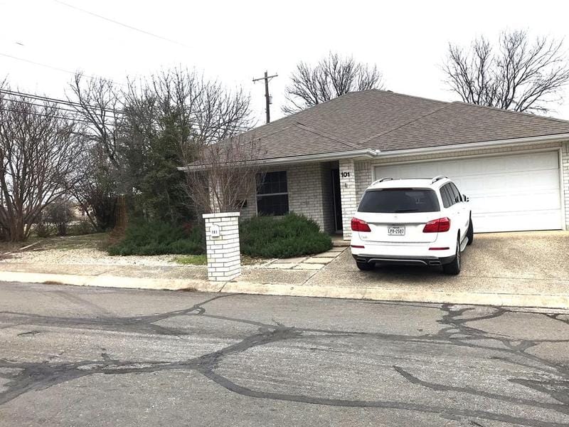 101 Creekside Dr, Kerrville, TX 78028 for Rent