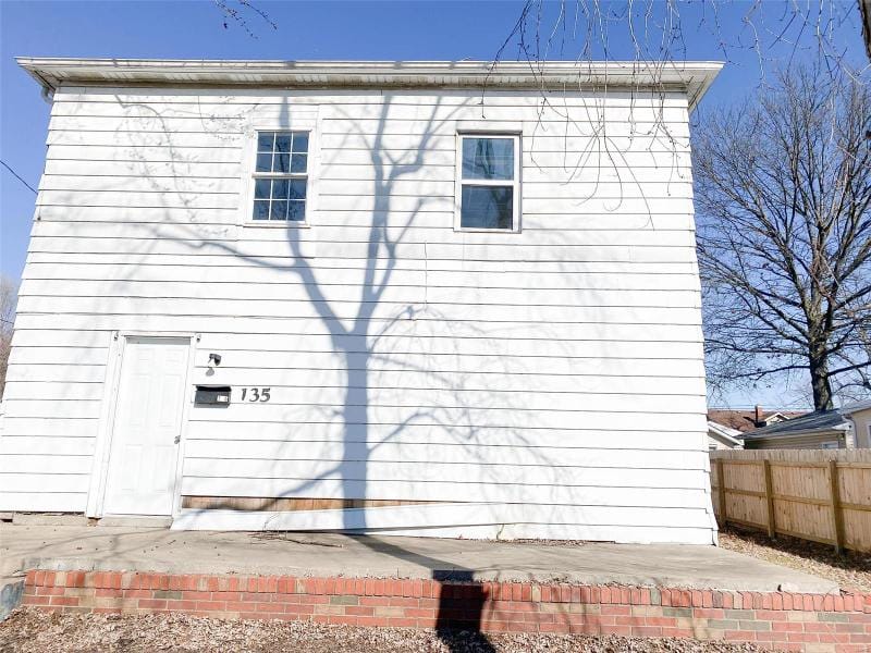 135 East Acton Avenue, Wood River, IL 62095 for Sale