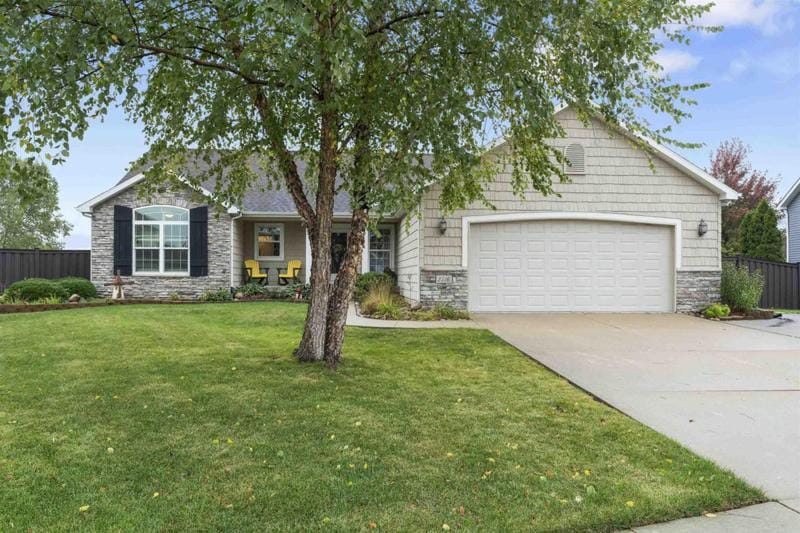 2516 COVEY CT, Cedar Falls, IA 50613 Single Family Residence For Sale  MLS# 20234390