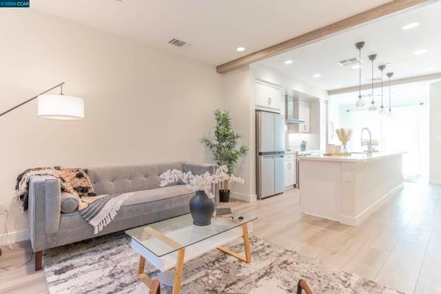 940 Edy Ln, Oakland CA 94607 for Sale