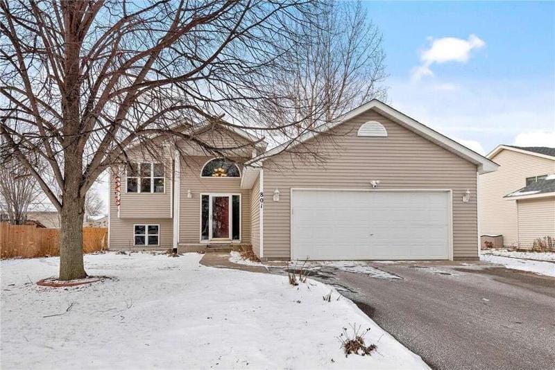 801 4th Avenue SW, Isanti, MN 55040  623943443 for Sale