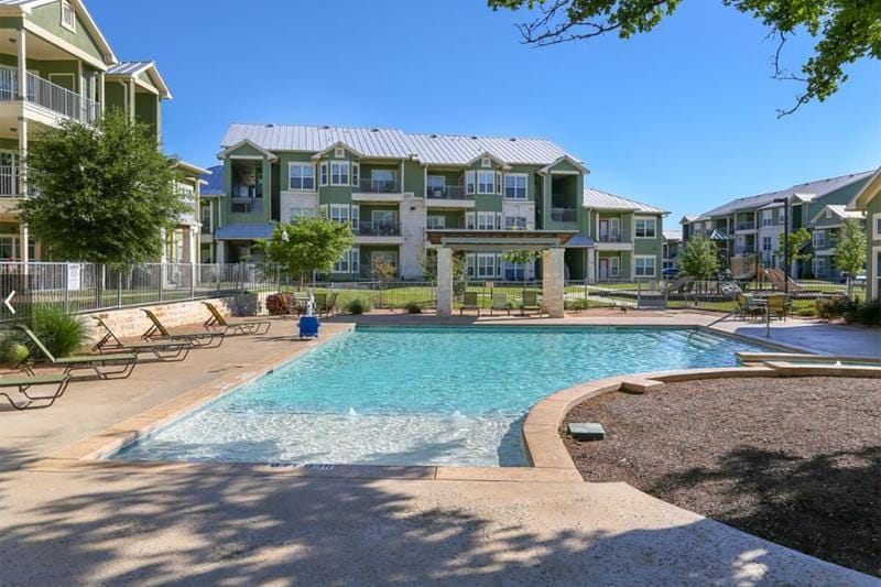 52614519  1617 NORTHWEST BLVD for Sale