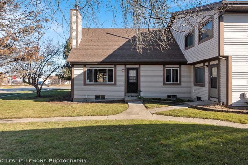 1717 Cedarbrook Court, Unit 1, Sycamore, IL 60178 for Sale