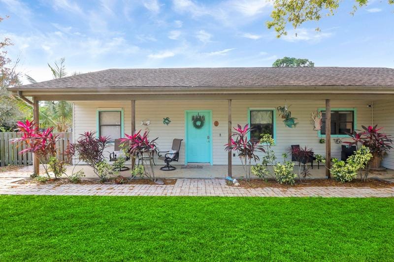 701 Bartow St, Fort Pierce, FL 34982  MLS# RX-10955228 for Sale