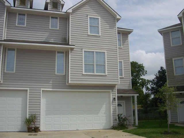 171 Binnacle Ct B, Willis, TX 77318 for Rent