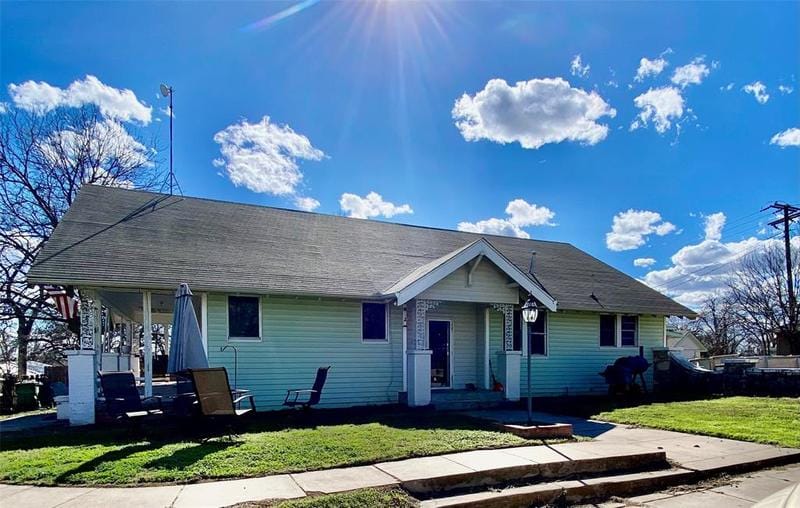 704 W Walcott Ave, Comanche, TX 76442 for Sale