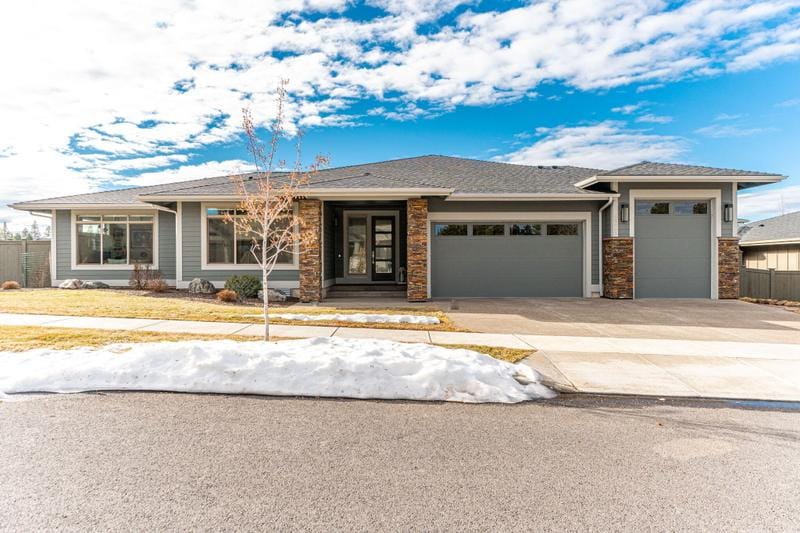 60861 SW Headwaters Loop, Bend OR 97702 for Sale