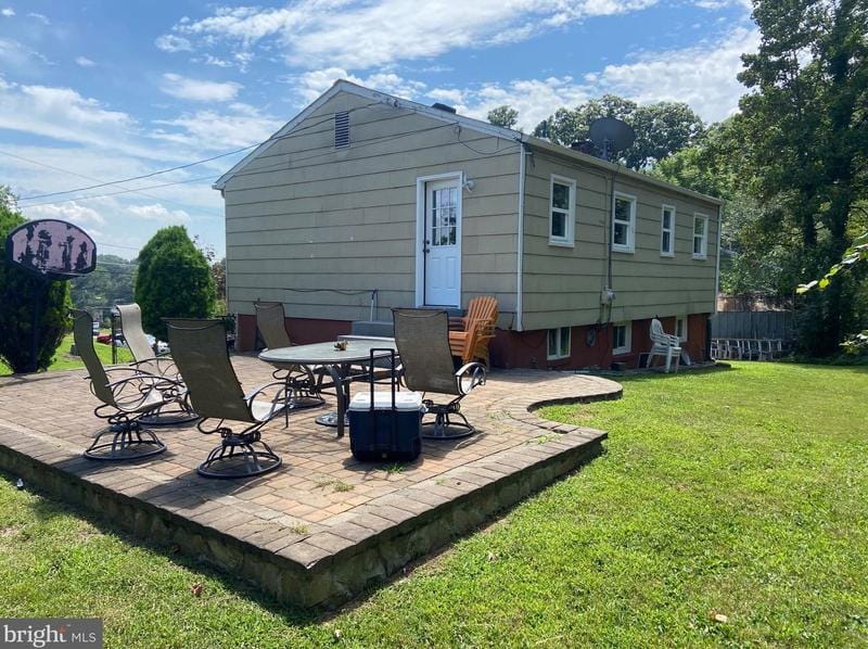 15104 Georgia Rd, Woodbridge, VA 22191 - MLS VAPW2064958 for Sale