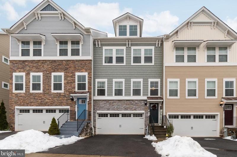 921 Thurston Ln, Glen Burnie, MD 21060 - MLS MDAA2076728 for Sale