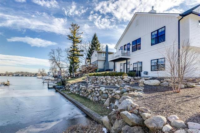 662 DETROIT AVE, Lake Orion, MI 48362 Single Family Residence For Sale  MLS# 20240008752