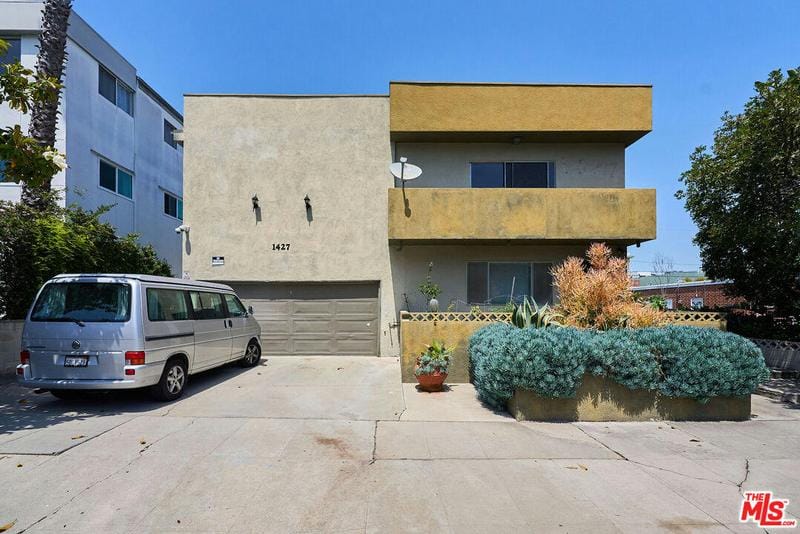 1427 15TH ST, Santa Monica, CA 90404 Multi Family For Sale  MLS# 23-310071 for Rent