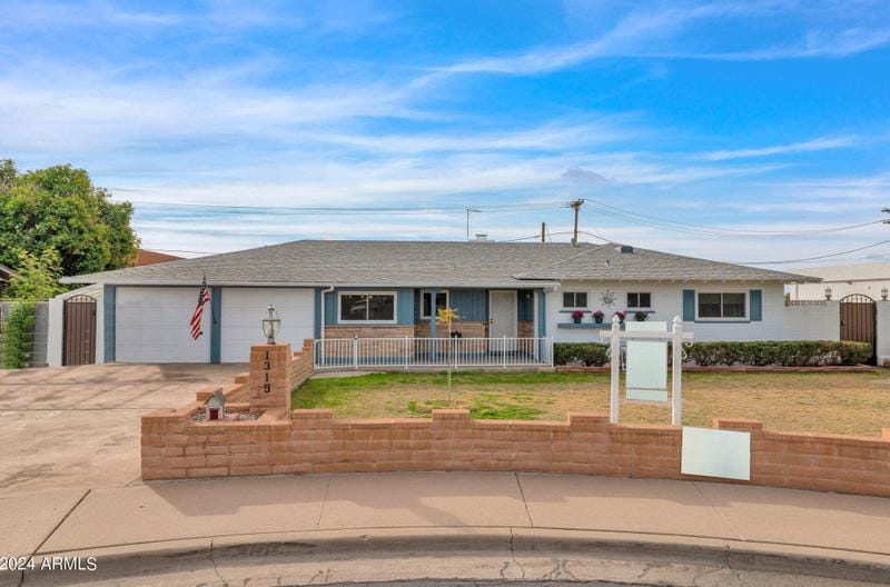 1319 E Pepper Pl, Mesa, AZ 85203 - MLS 6656955 for Sale