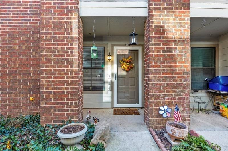 3201 Donnelly Cir #309, Fort Worth, TX 76107 - MLS 20517932 for Sale