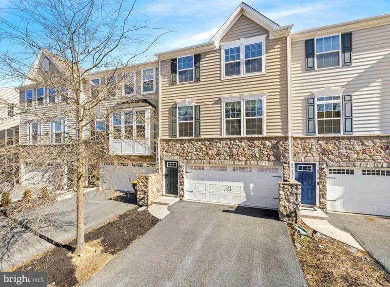 218 ST GENERAL GREY COURT, NEWARK, DE 19702 Townhouse For Sale  MLS# DENC2055924