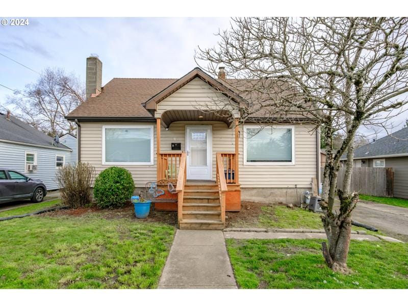 198 NE 24TH ST, Salem OR 97301