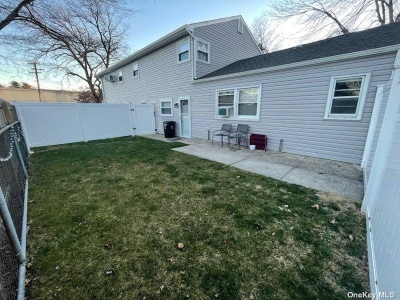 1 Erlanger Boulevard, North Babylon, NY 11703 for Rent