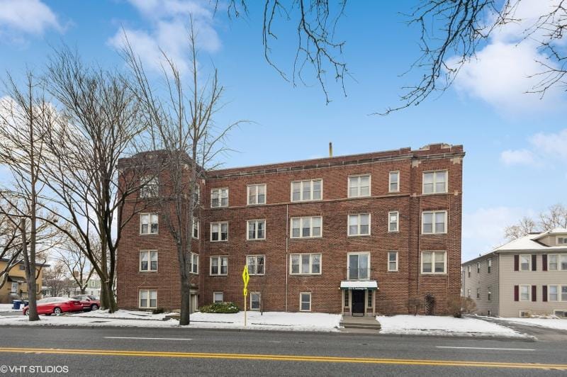600 N La Grange Rd #B1, La Grange Park, IL 60526 - MLS 11963260 for Sale