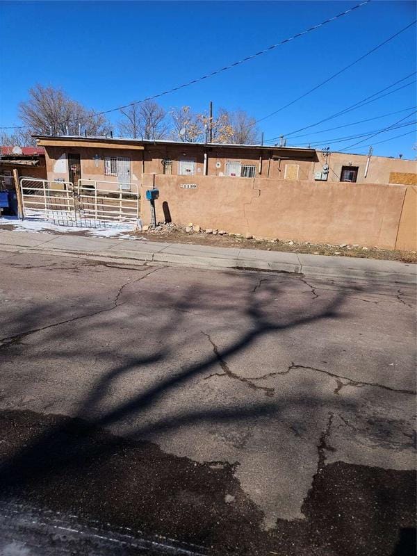 1139 Lopez Street, Santa Fe, NM 87501  624145482 for Sale