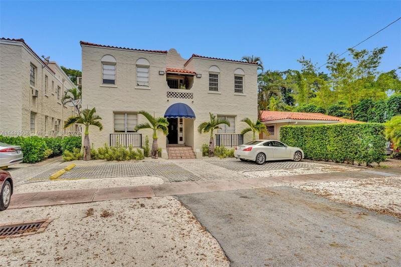 931 Catalonia Avenue, Unit 1, Coral Gables, FL 33134 for Rent