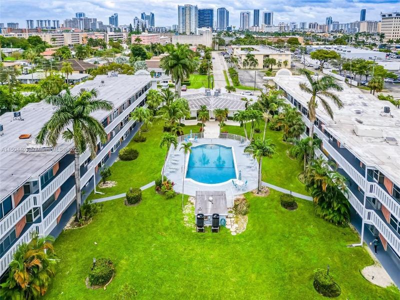 141 Northeast 10th Avenue, Unit 26C, Hallandale Beach, FL 33009 for Sale