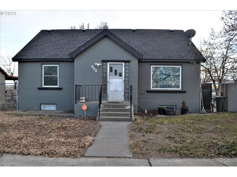 900 8th Street, Umatilla, OR 97882 for Sale