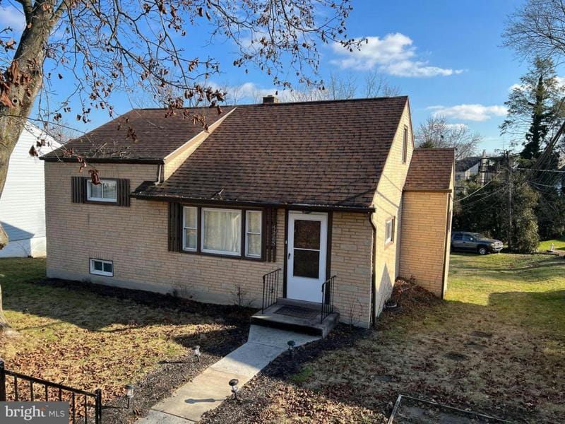 5205 WOODLAWN DR, HARRISBURG, PA 17109 Single Family Residence For Sale  MLS# PADA2029862