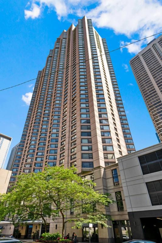 401 E ONTARIO ST APT 3901, Chicago, IL 60611 Condominium For Sale  MLS# 11959046