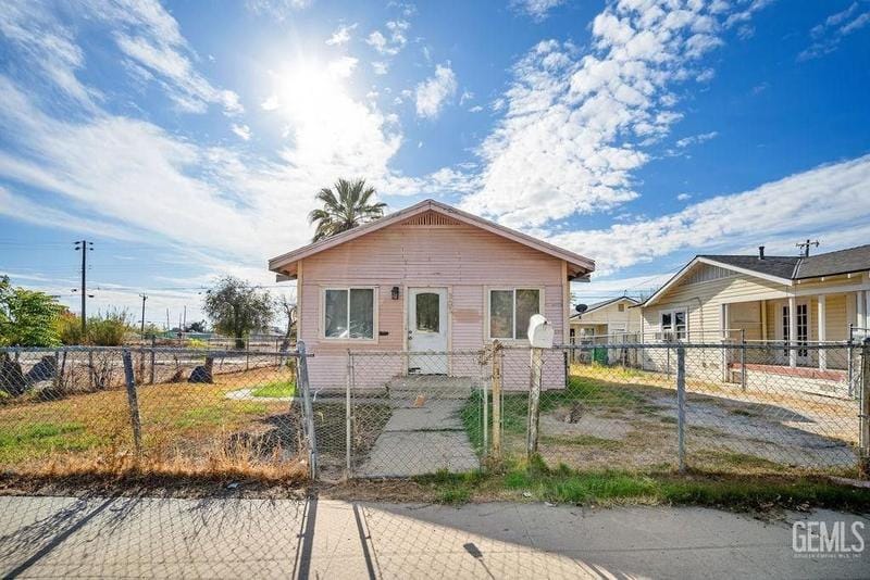 Bakersfield, Kern County, CA House for sale Property ID: 418390891