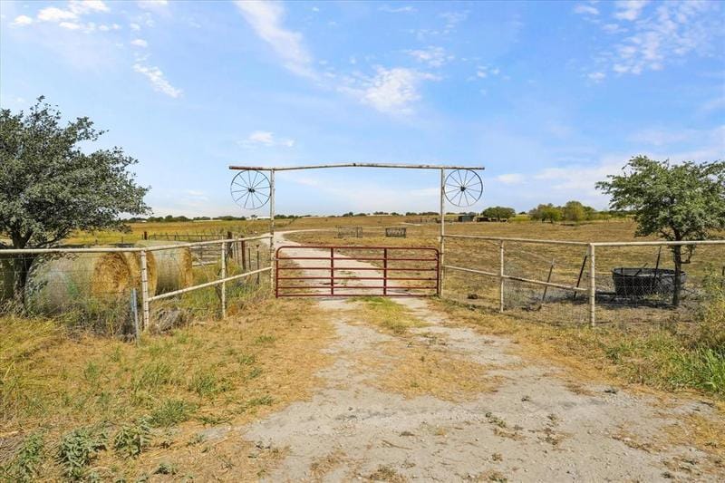 696 Hill County Road 4421, Itasca, TX 76055 for Sale