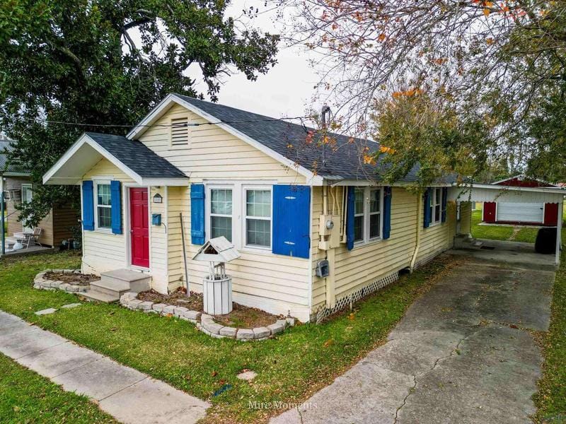 1103 CAROLINE ST, Thibodaux, LA 70301  623840068 for Sale