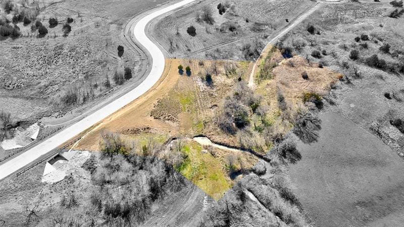 220 Diamondcrest Ln, Maypearl, TX 76064 for Sale