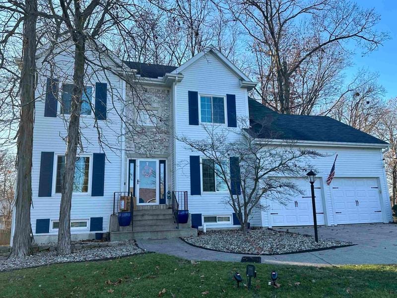 8203 Sorrel Lane, Fort Wayne, IN 46825 for Sale
