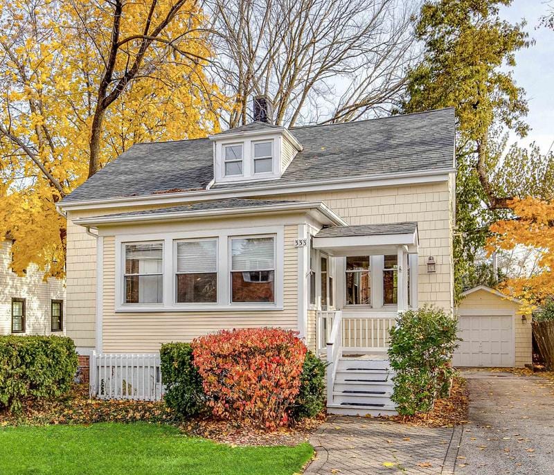 333 East Wisconsin Avenue, Lake Forest, IL 60045 for Sale