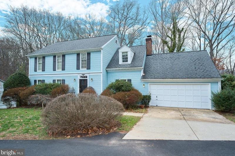5702 Wooden Hawk Ln, Burke, VA 22015 - MLS VAFX2161606 for Sale