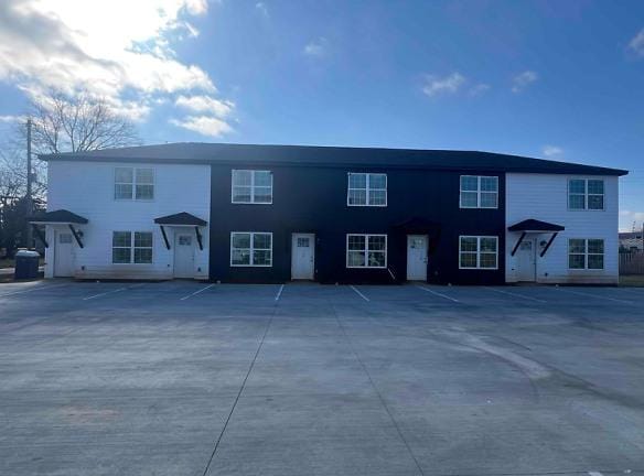 107 Mullican St unit 2 - Mc Minnville, TN 37110 - Home For Rent