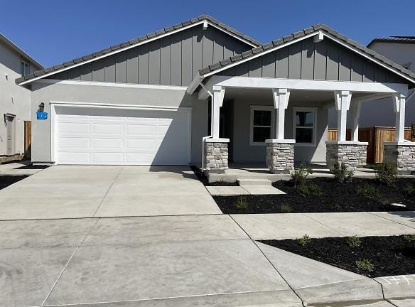 1383 Caravel Ct - Lathrop, CA 95330 - Home For Rent
